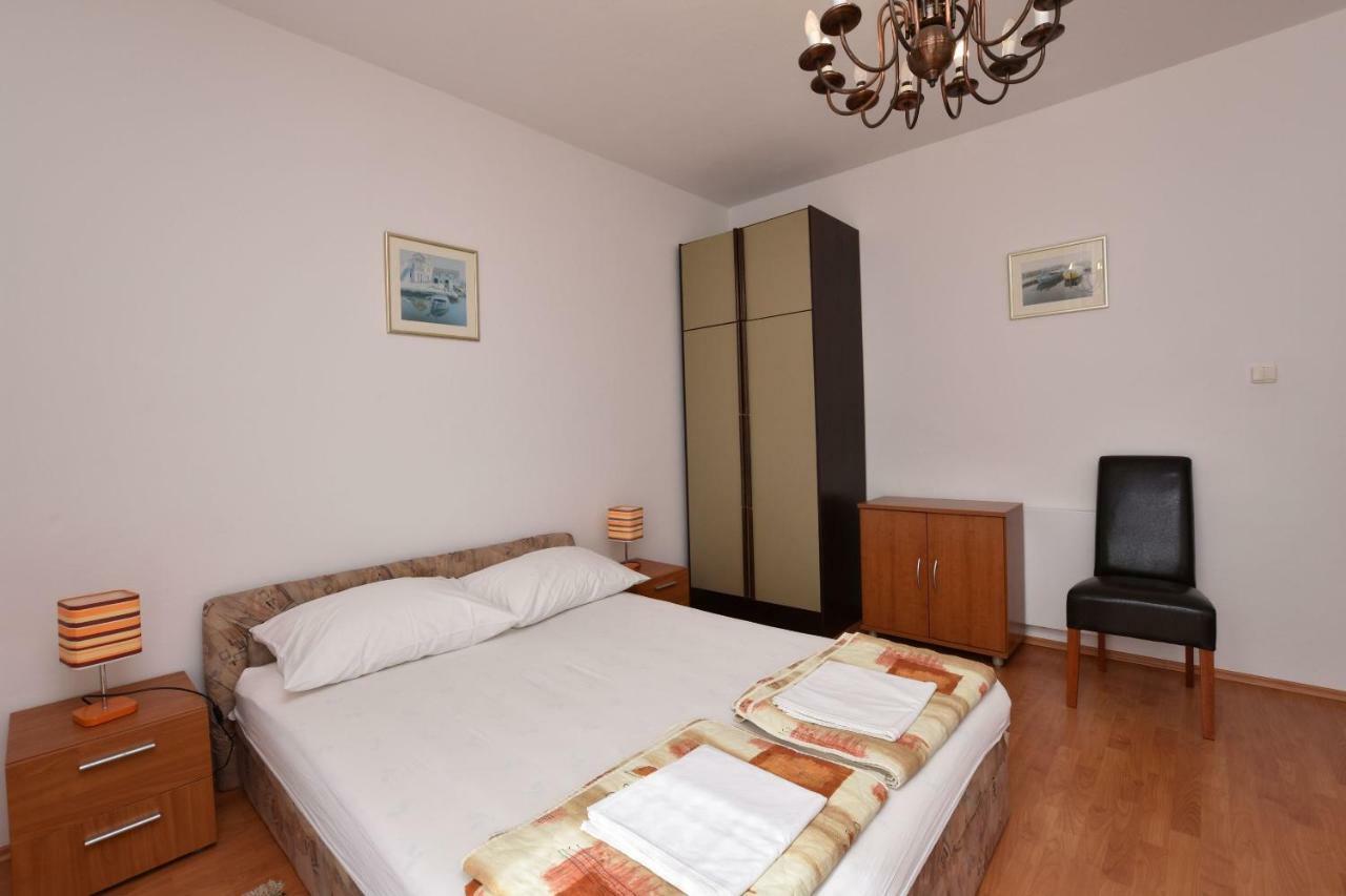Apartment Zdravko Primošten Eksteriør bilde