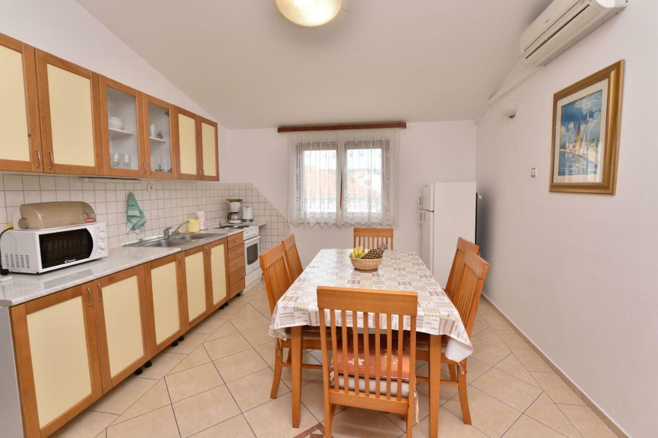 Apartment Zdravko Primošten Eksteriør bilde