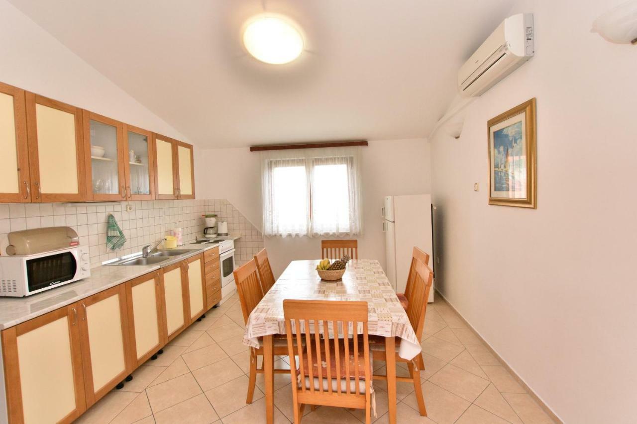 Apartment Zdravko Primošten Eksteriør bilde